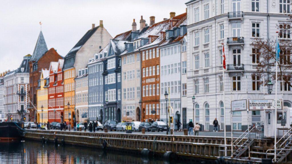 Jinsi Wablogu Wa Twitter Tanzania Wanavyoweza Kushirikiana Na Advertisers Wa Oman Mwaka 2025