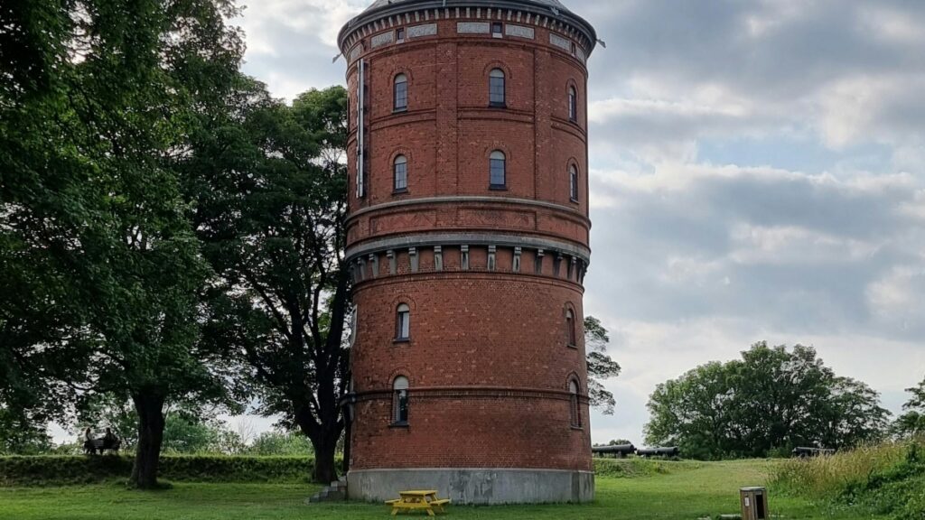 Jinsi Wablogu Tanzania Wanavyoweza Kushirikiana Na Advertisers Canada Mwaka 2025