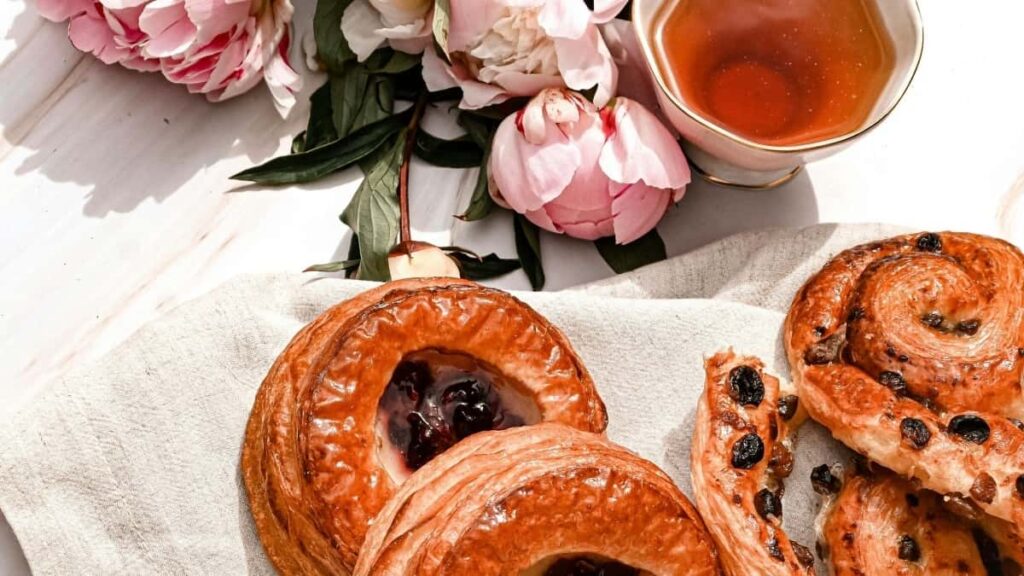 2025 Italy Facebook AllCategory Advertising Rate Card Tanzania Market Guide