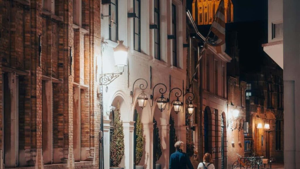 Bei Za Matangazo Ya Snapchat China 2025 Kwa Soko La Tanzania