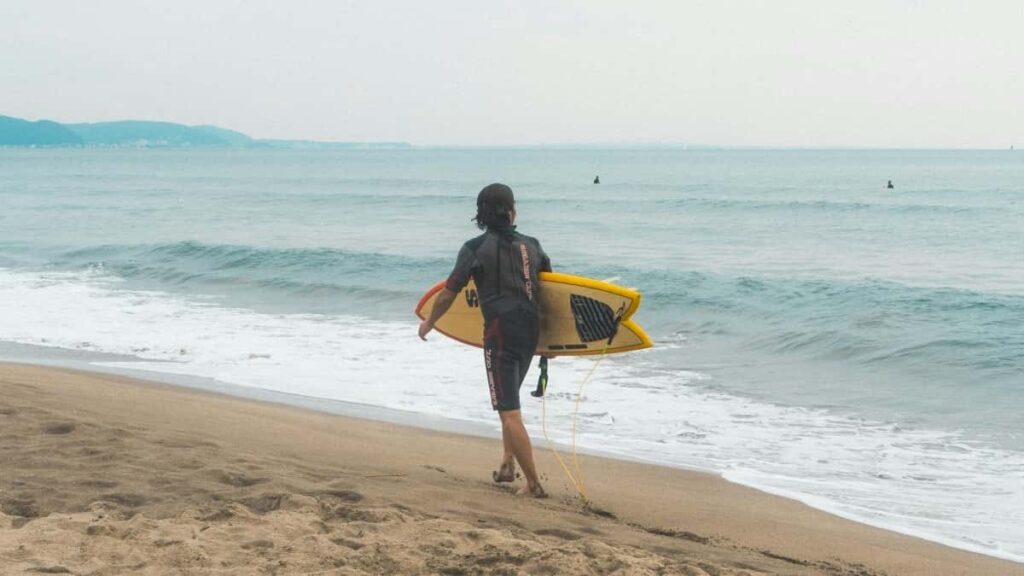 Jifunze jinsi wa-Romania wanavyotumia Bilibili kuunda video za mapitio ya bidhaa na mbinu za kisasa zinazovutia wajasiriamali wa Tanzania.