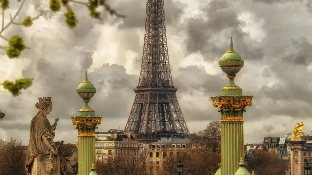 Jifunze jinsi ya kupata waumbaji wa Snapchat wa Bulgaria kwa kuonyesha mitindo ya msimu kwa njia ya kipekee na ya moja kwa moja.