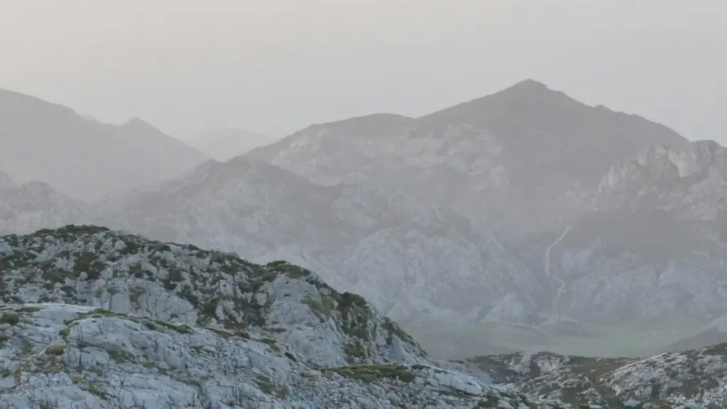 Mwongozo wa hatua kwa hatua kwa creators Tanzania jinsi ya ku-reach brand za Qatar kwenye Etsy, kutumia trends za Visit Qatar 2026 na CTA za ku-drive conversions.