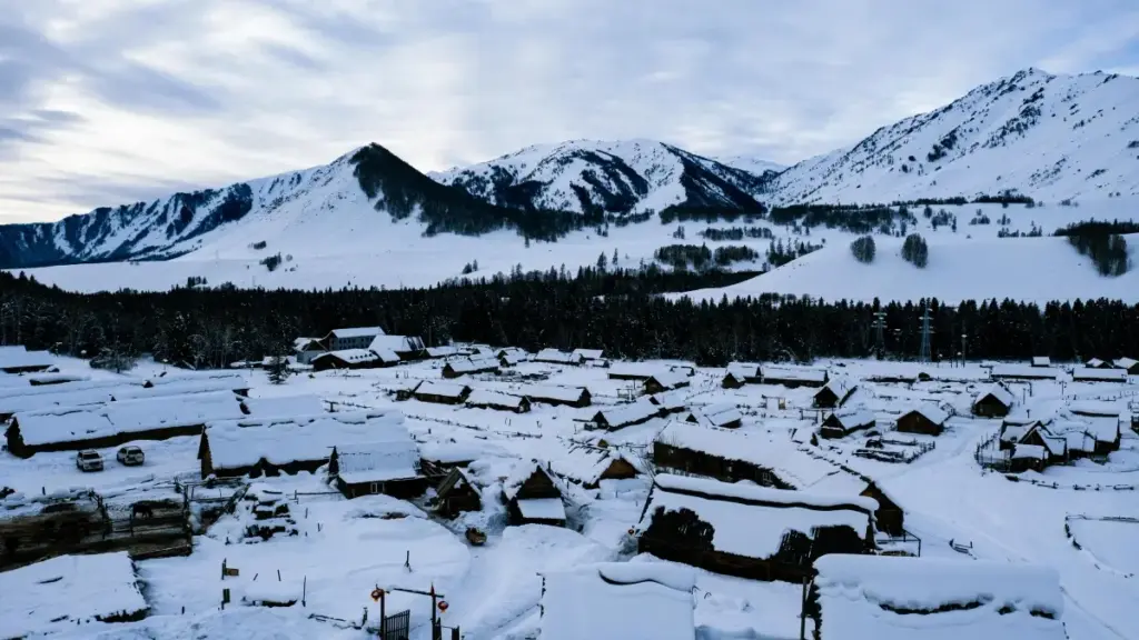 Miongozo ya hatua kwa hatua kwa wawashindani wa Tanzania: jinsi ya kutambua, kuwasiliana na kuanzisha sponsored challenges na YouTubers wa Turkey kwa kampeni za kimkakati.