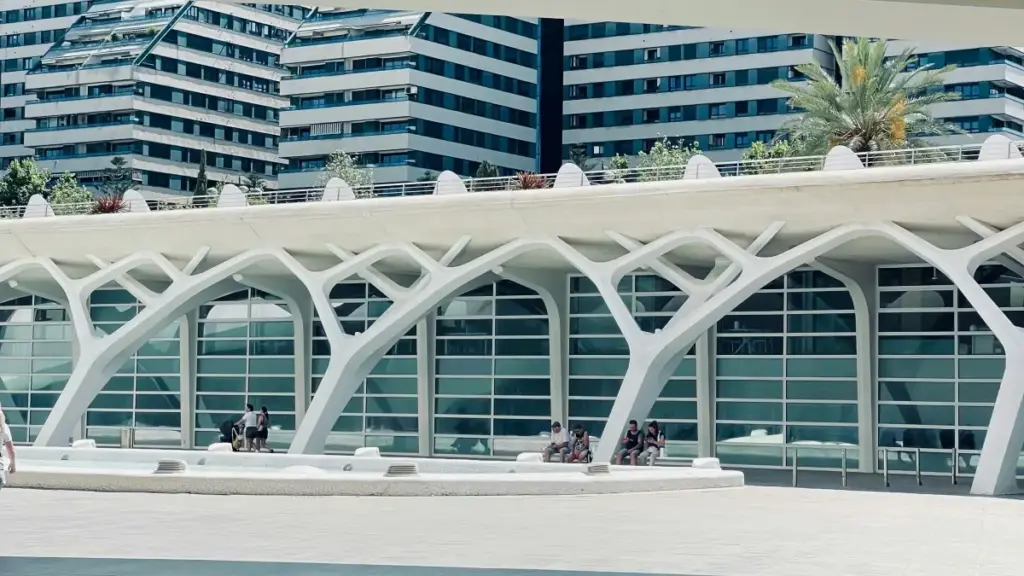 Mwongozo wa hatua kwa hatua kwa wauzaji Tanzania: jinsi ya kutambua, kuwasiliana na kuajiri Shopee creators wa Latvia ili kuonyesha mitindo ya msimu.