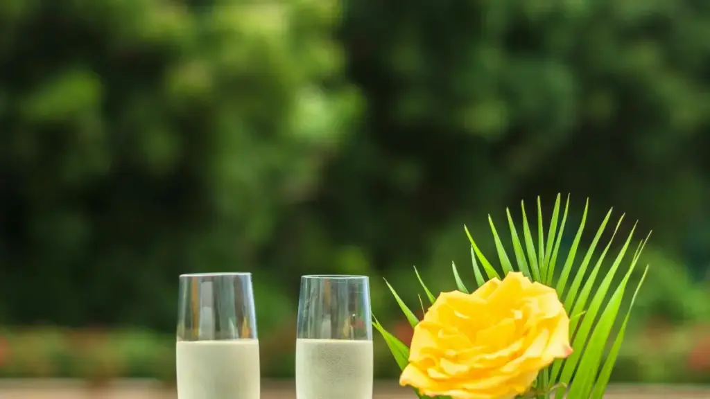 Jifunze namna ya kuwatafuta Rumble creators wa Hispania kwa kampeni za mavazi mapya: njia, vigezo, bei, na makosa ya kuepuka.